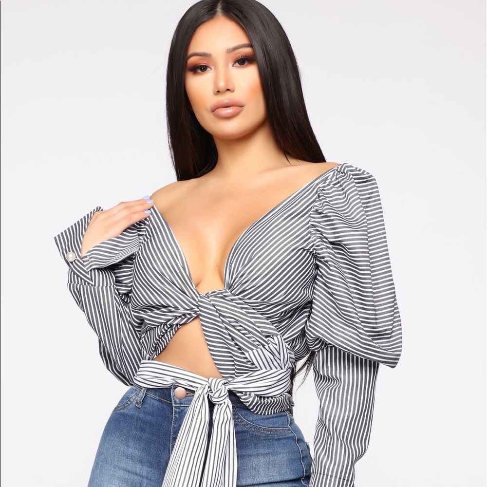 Puffy Juliette Sleeve High Fashion Striped Business Blouse